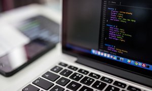 PC與移動(dòng)時(shí)代：揭秘哪些行業(yè)適合PC端網(wǎng)站建設(shè)哪些適合移動(dòng)端開(kāi)發(fā)