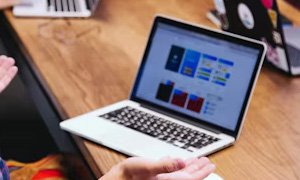 甘肅網(wǎng)站建設外貿(mào)企業(yè)網(wǎng)站定制指南，助力拓展海外市場