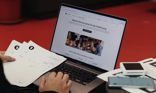 網(wǎng)站建設(shè):團隊配置的核心框架與角色職責(zé)