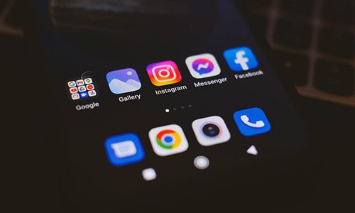 網站設計中的圖標應用:功能與價值解析