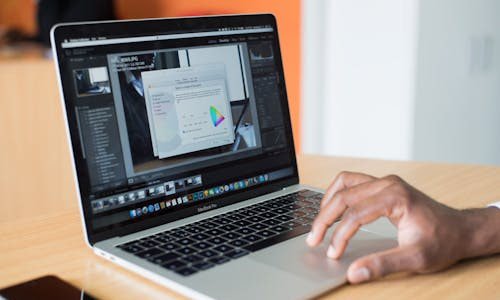 企業(yè)網(wǎng)站建設(shè)怎樣贏得用戶喜愛