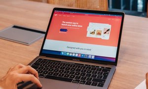 解鎖網(wǎng)頁設(shè)計新高度：打造兼具美感與實力的視覺體驗