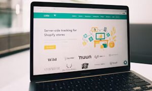 軟件公司借助網(wǎng)站建設強化品牌形象的核心策略